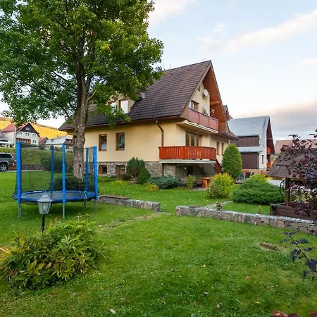 Javor - アパート