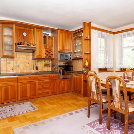 Javor -
