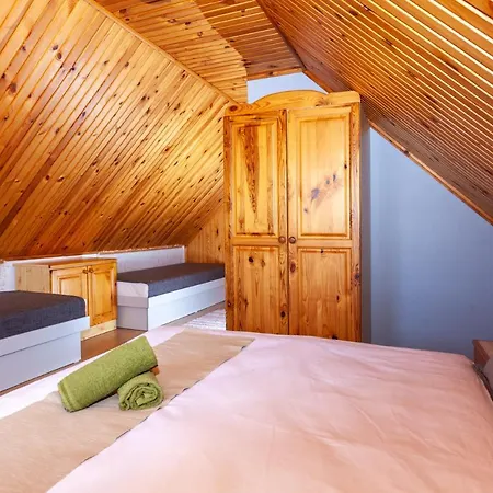 Javor -
